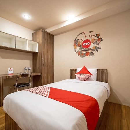 Oyo 291 Medan City Syariah Exteriör bild