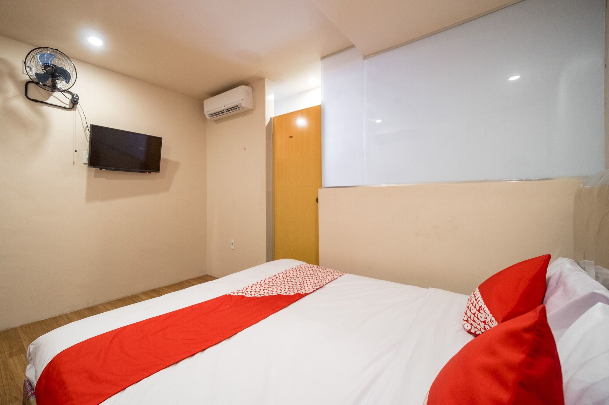Oyo 291 Medan City Syariah Exteriör bild